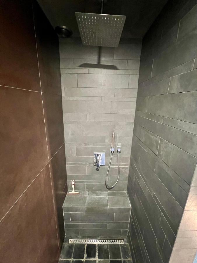 Capstay La Louvière Exteriör bild