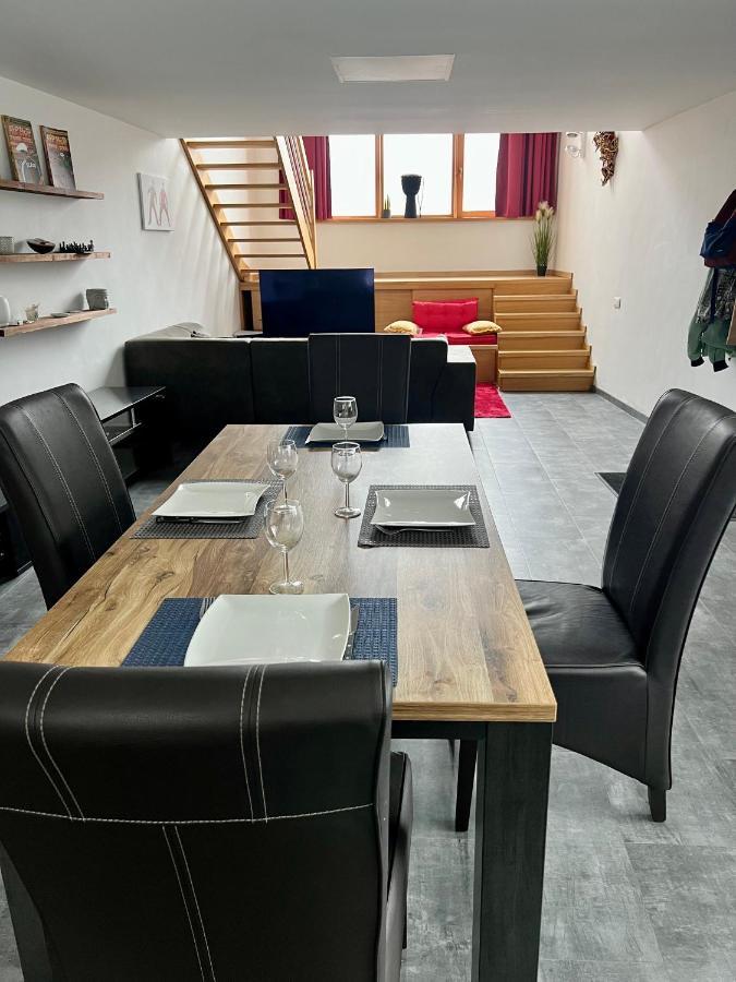 Capstay La Louvière Exteriör bild