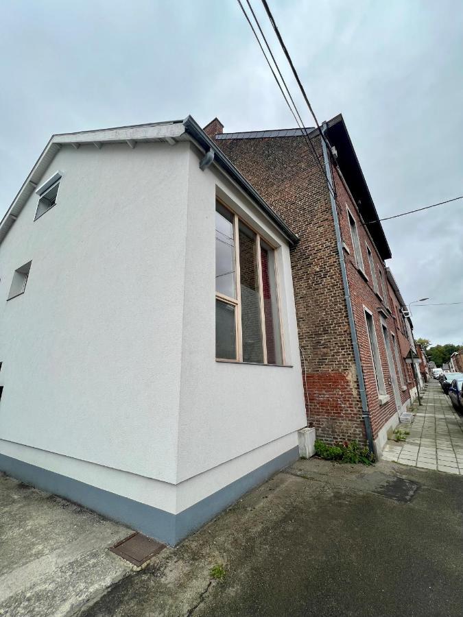 Capstay La Louvière Exteriör bild