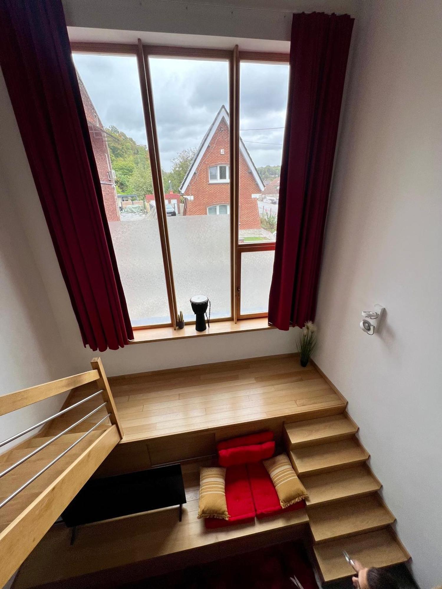 Capstay La Louvière Exteriör bild